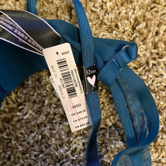 LAST CHANCE -- NWT VS Unlined Demi Bra - Picture 6 of 6